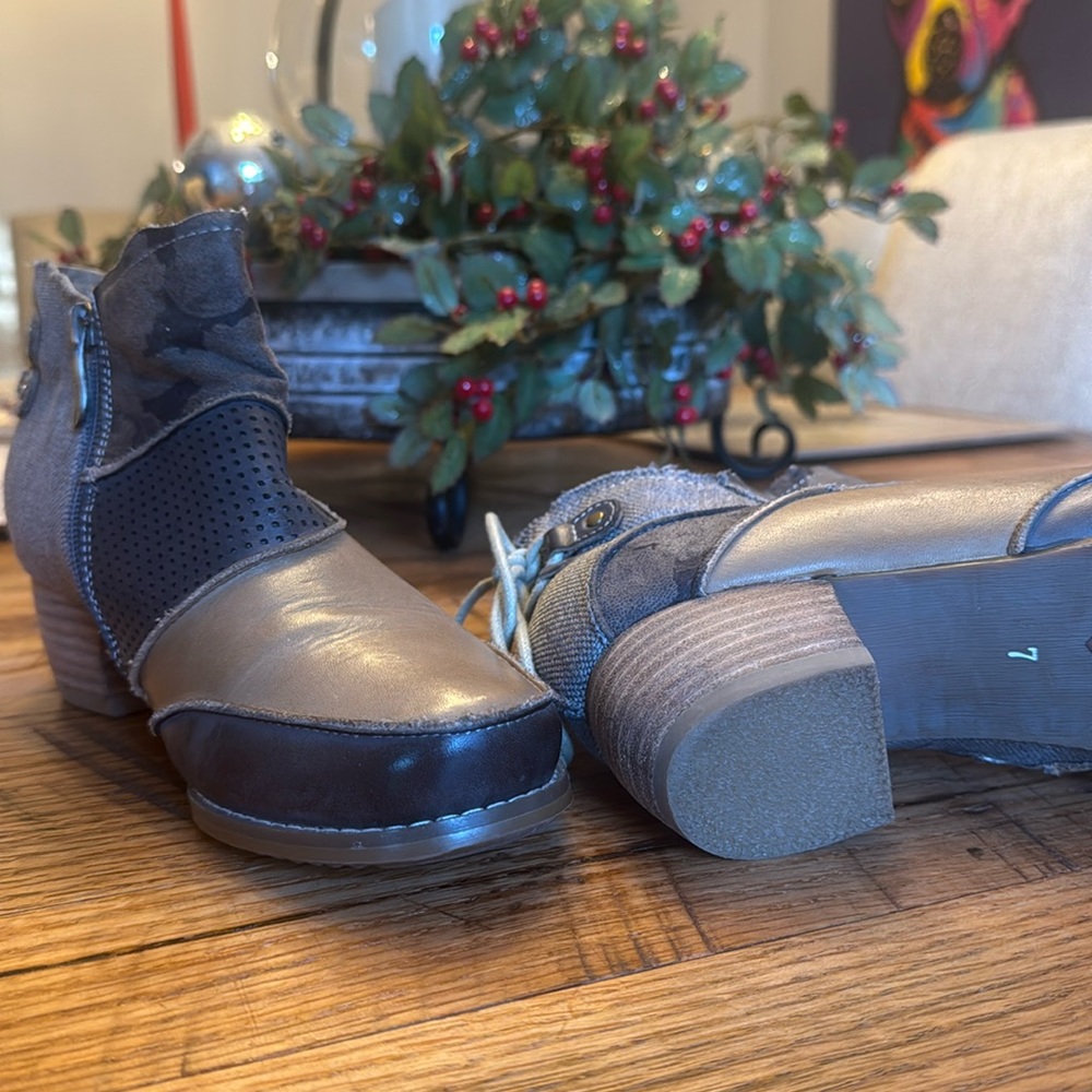 Elite by Corky’s Booties
